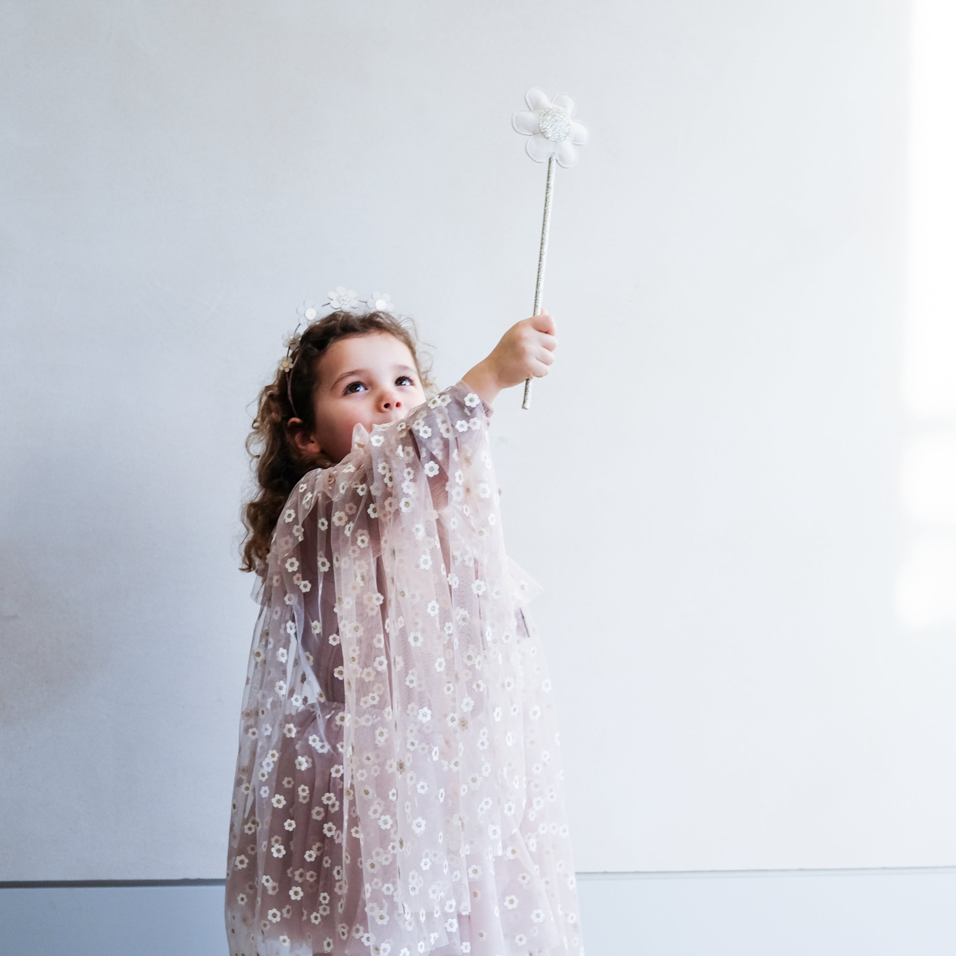 Mimi and Lula | Daisy Wand