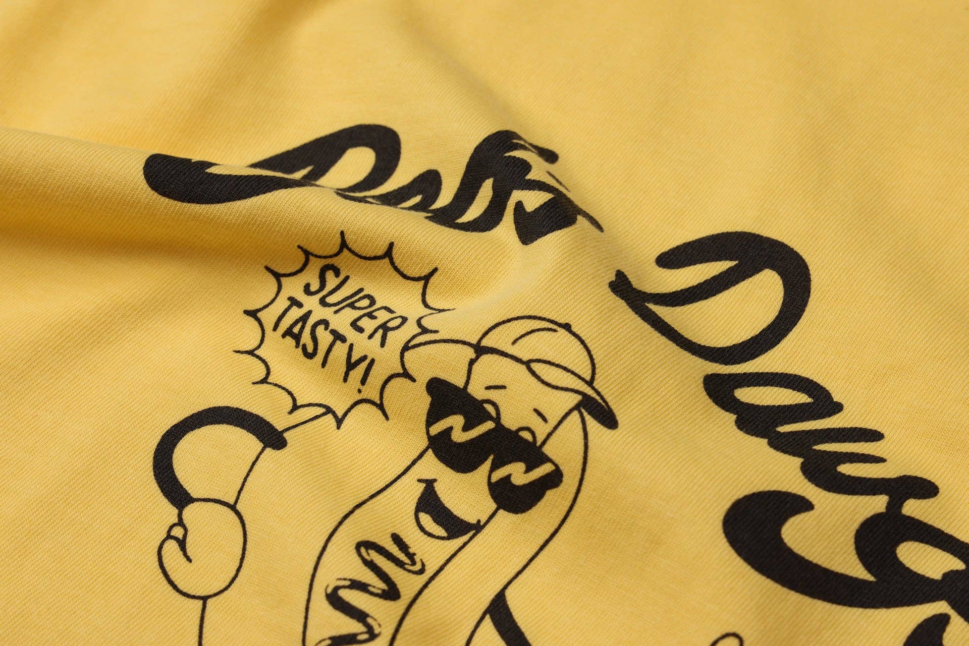 BBOBBIE | Bob's Dawgs tee in yellow