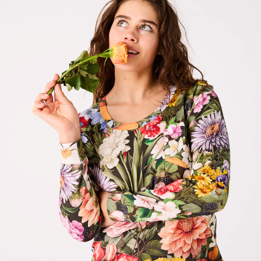 Kip and Co Cottage Garden Eden organic pyjamas - side view model