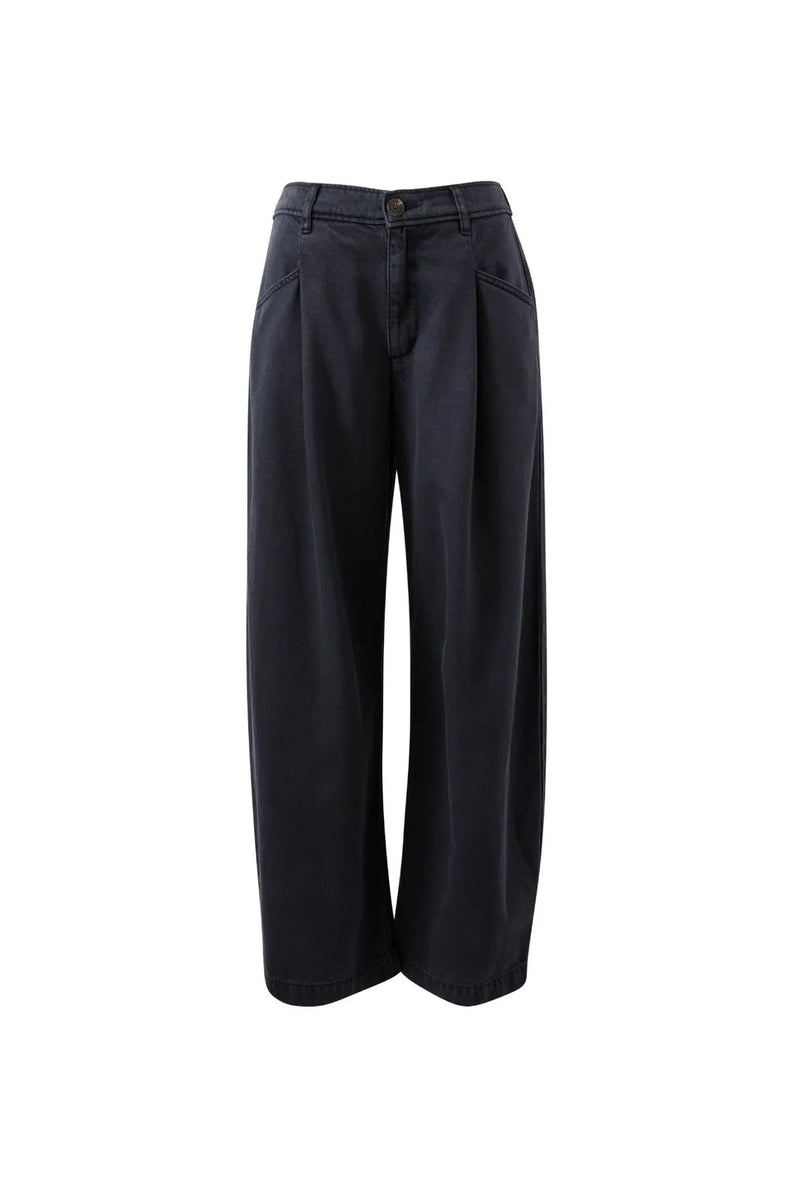 Ceres Life - Gemma Pleat Pant in Washed Black — product detail shot