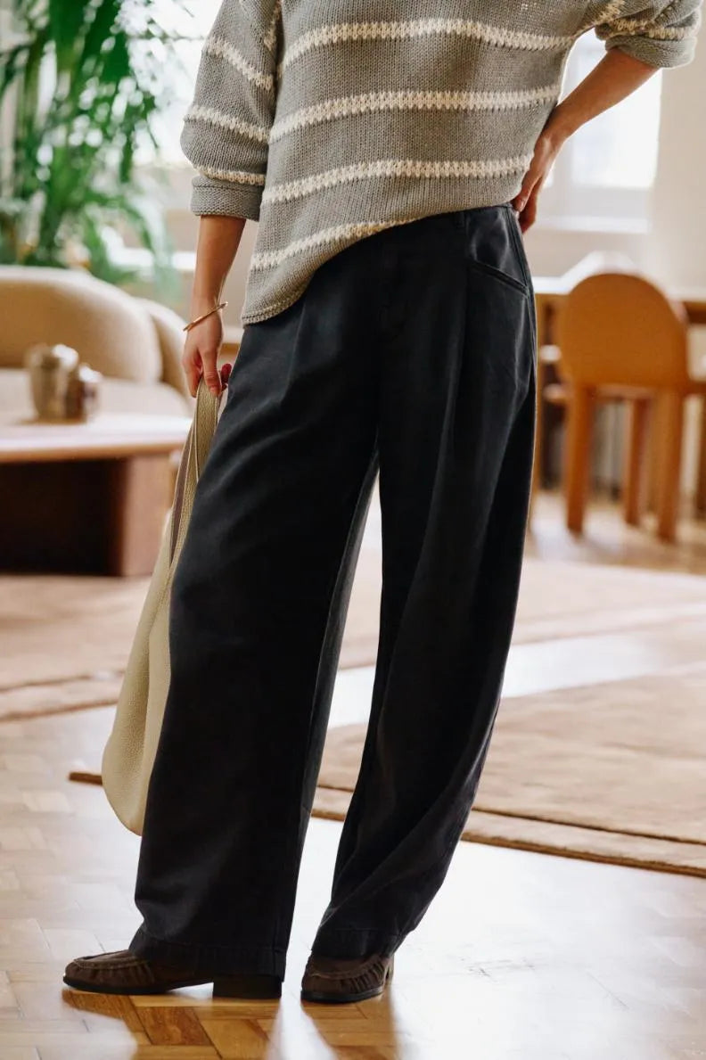 Ceres Life | Gemma Pleat Pant- Washed black