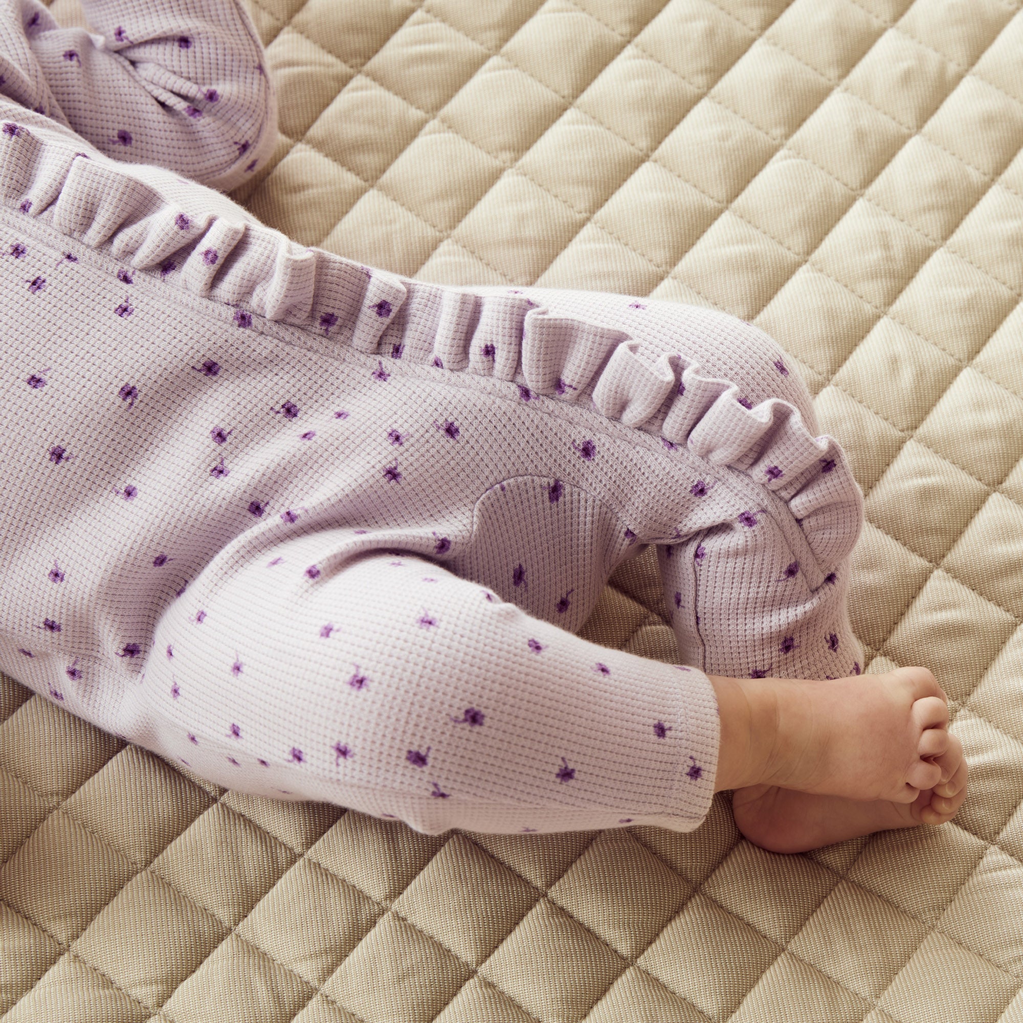 Wilson & Frenchy | Lulu Daisy Organic Waffle Ruffle Zipsuit