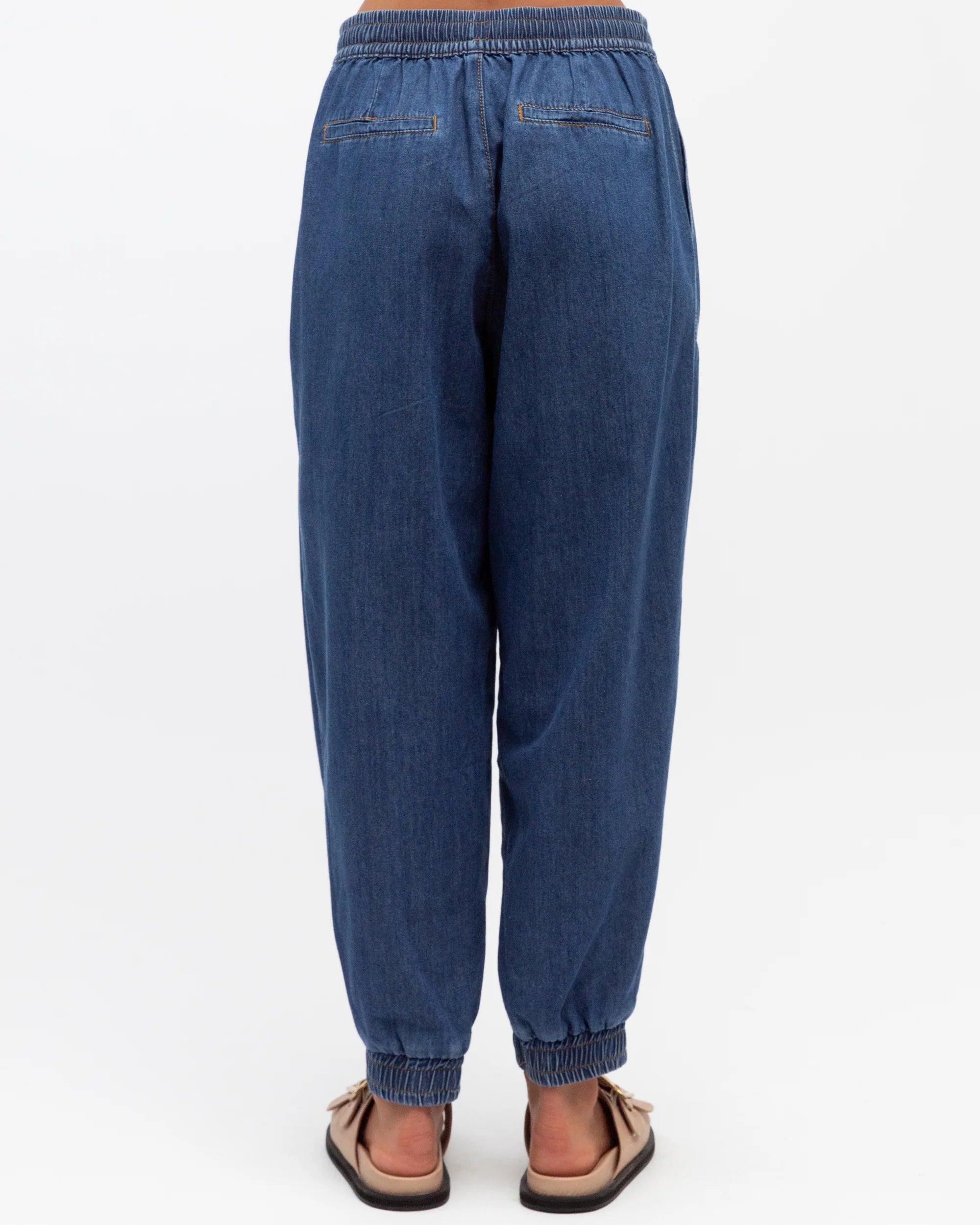 Label of Love | Slouchy Chambray Pant