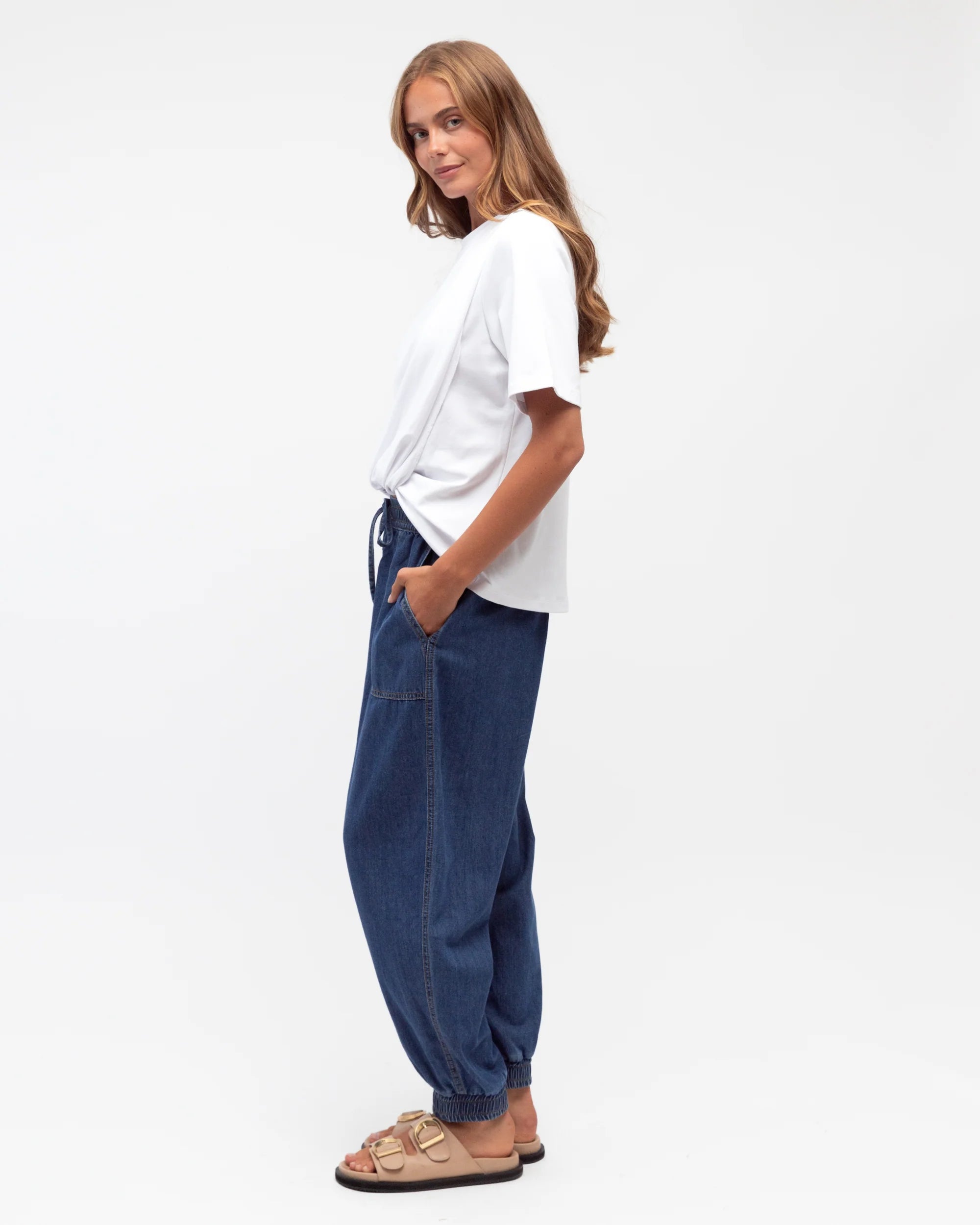 Label of Love | Slouchy Chambray Pant