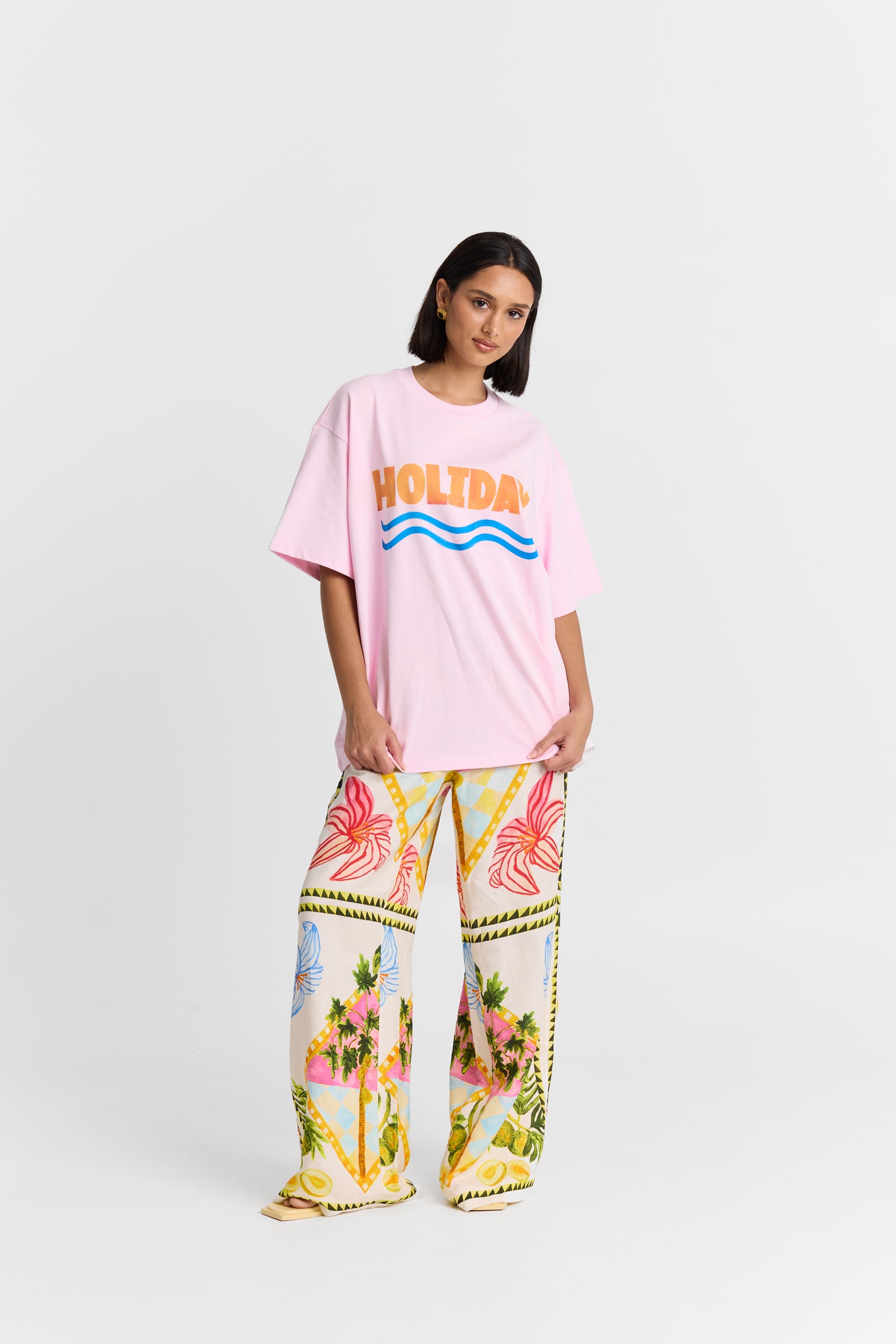 Maku | Holiday Oversize Tee - Pink