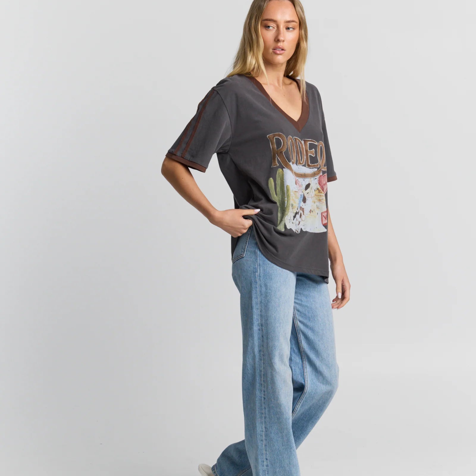 Maku - Rodeo V-neck Tee — back view flat lay