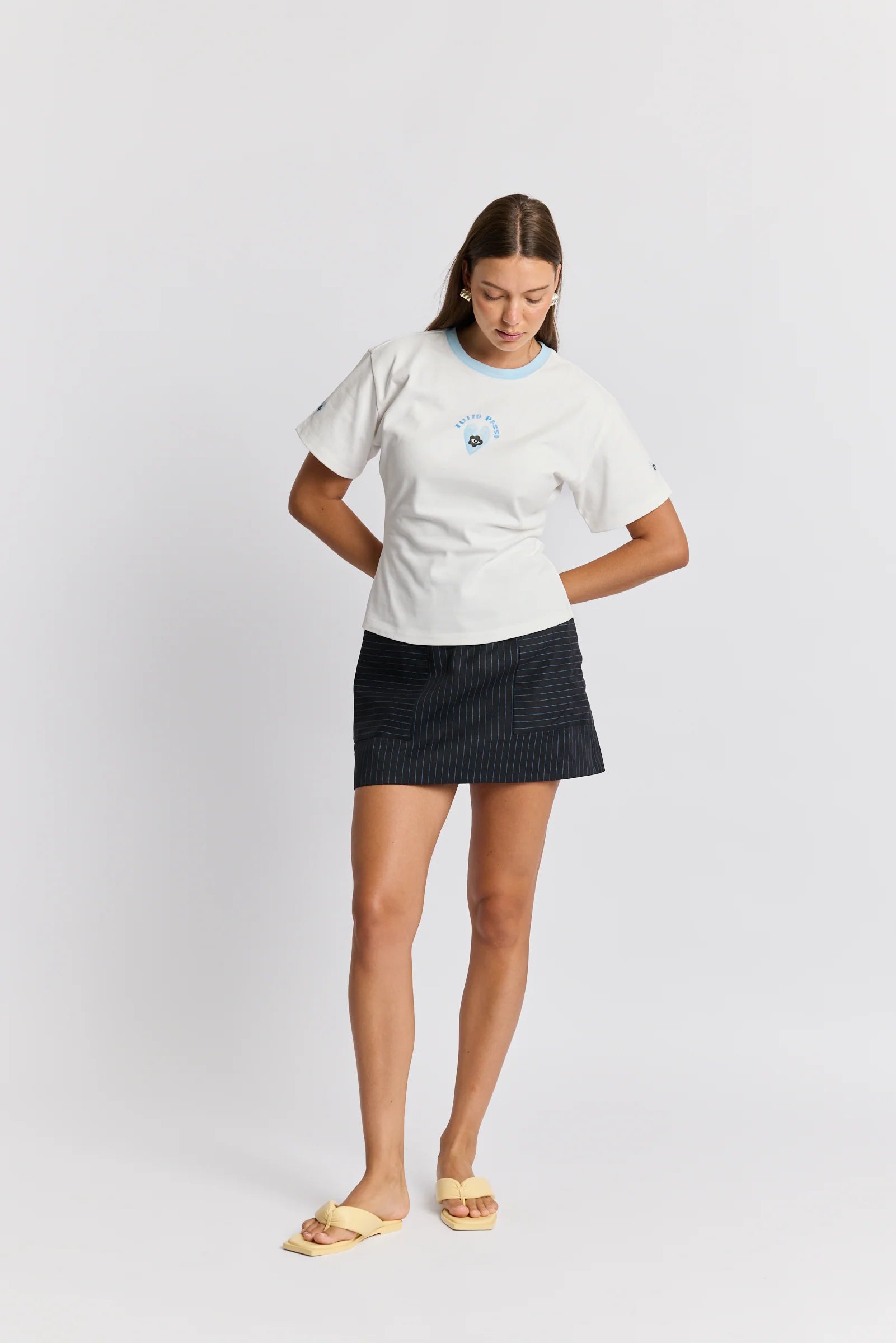 Maku | Tutto Passa Fitted Tee