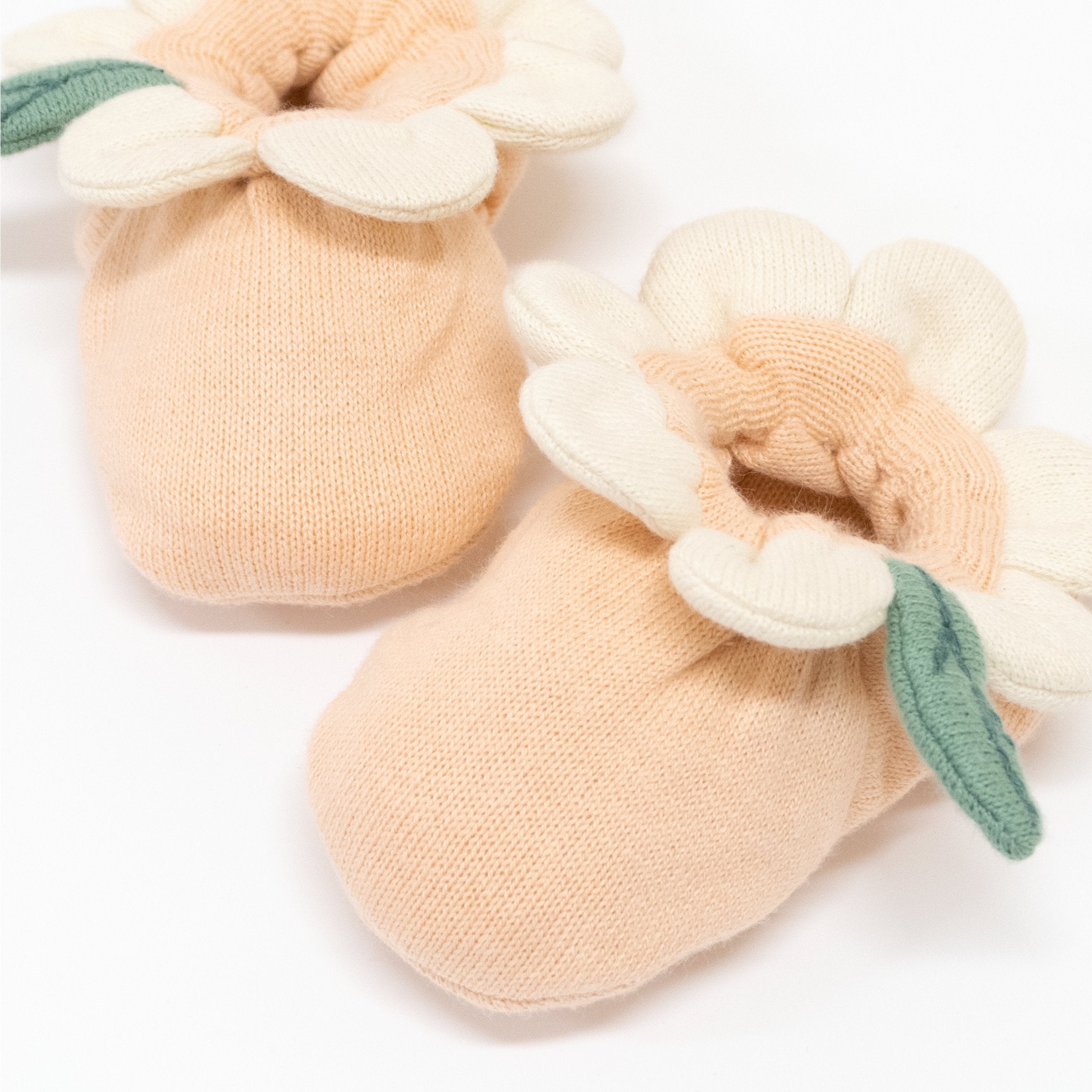 Meri Meri | Peach Daisy Baby Booties