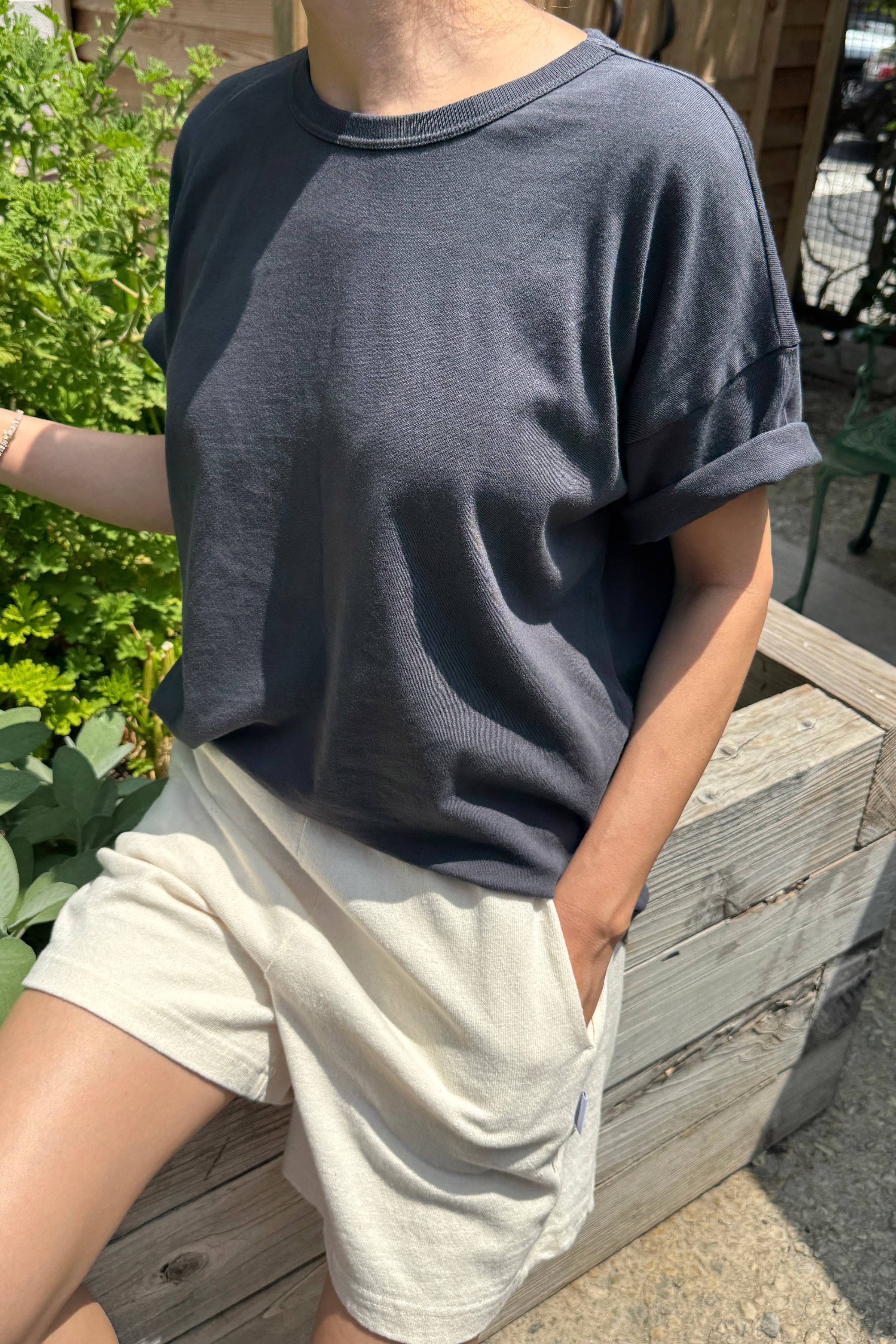 Le Bon Shoppe | Her Tee- Carbon