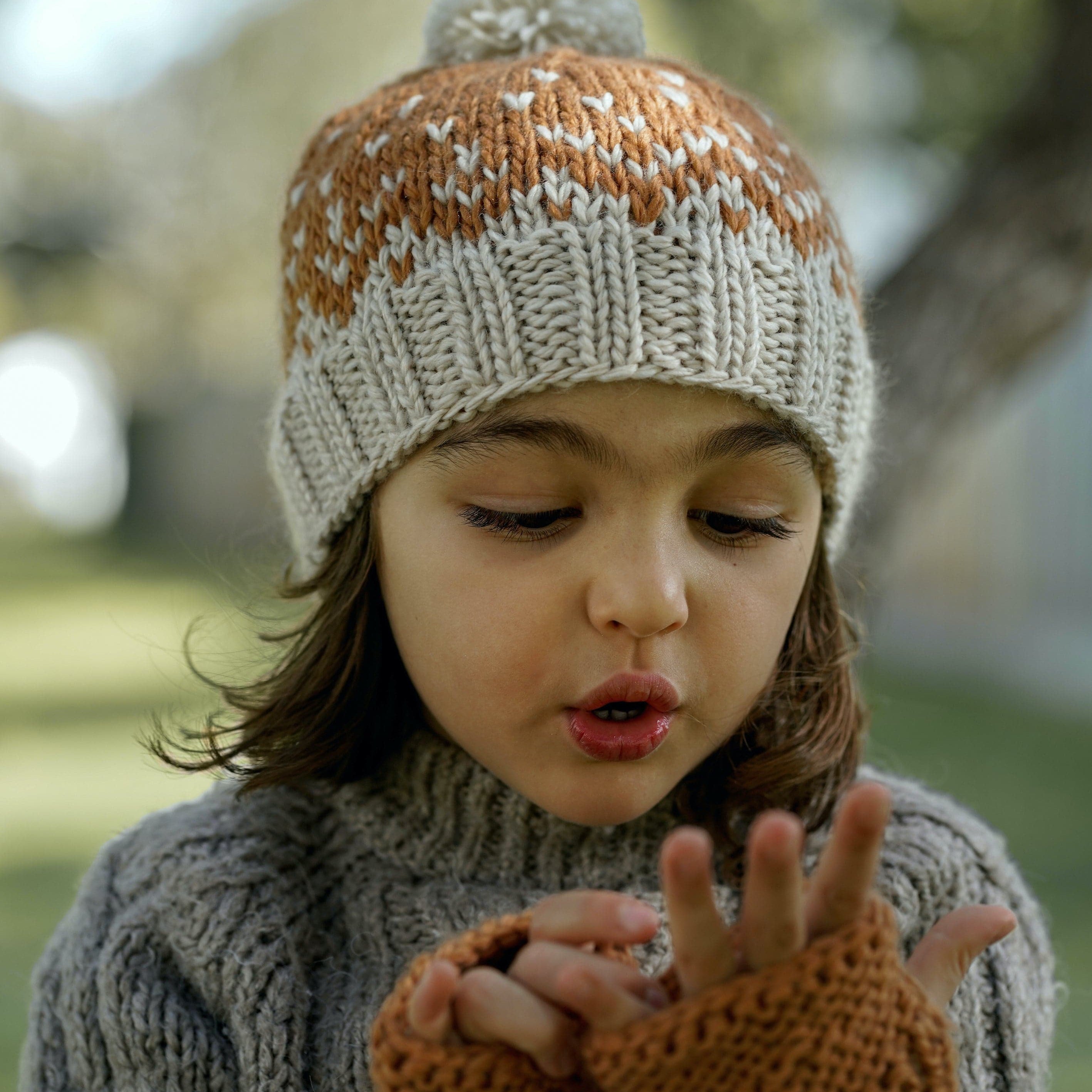Acorn Snowflake Beanie Caramel